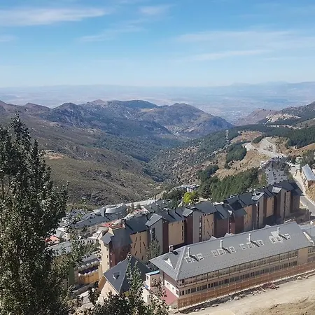Los Valles Junto Al Telesilla Reformado 2022 Mobiliario Actualizado Sierra Nevada Exterior photo