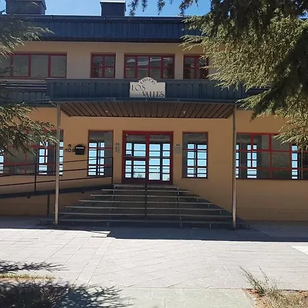 Los Valles Junto Al Telesilla Reformado 2022 Mobiliario Actualizado Sierra Nevada Exterior photo